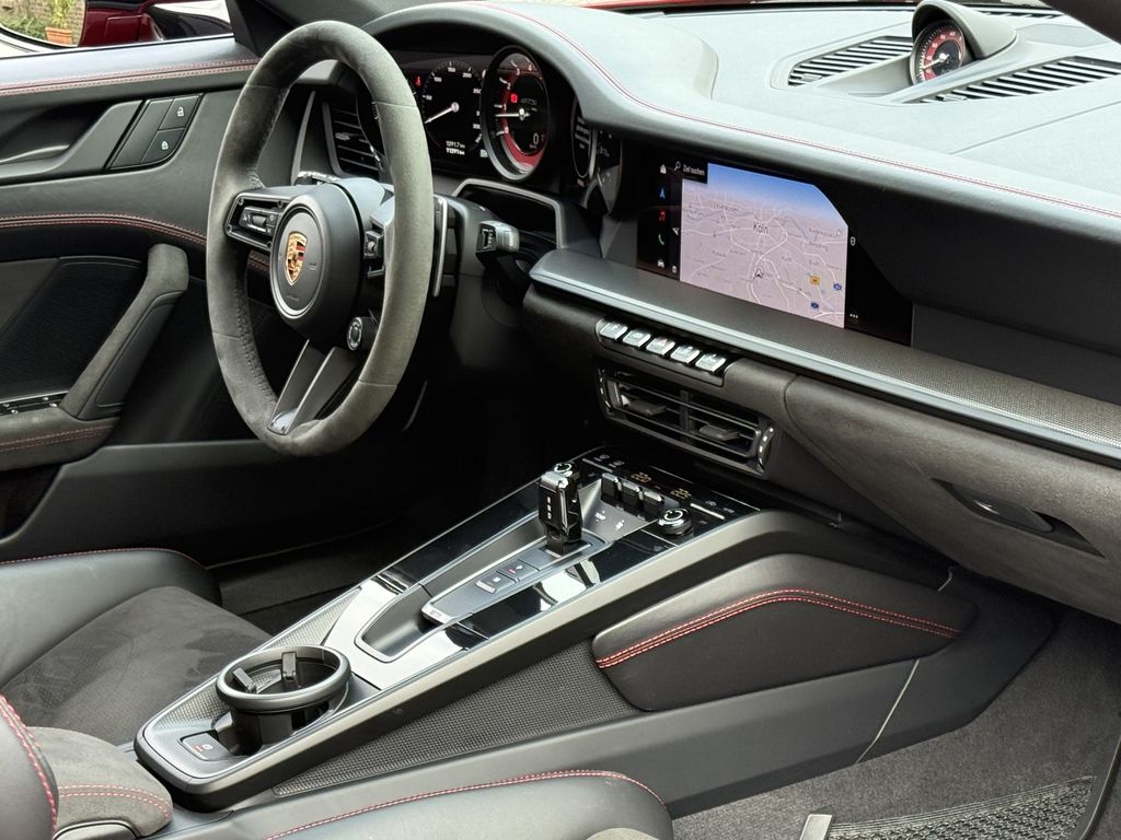 Porsche 992 2023