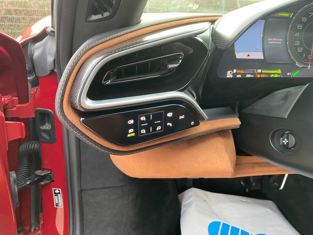 Ferrari 296 GTB 2024