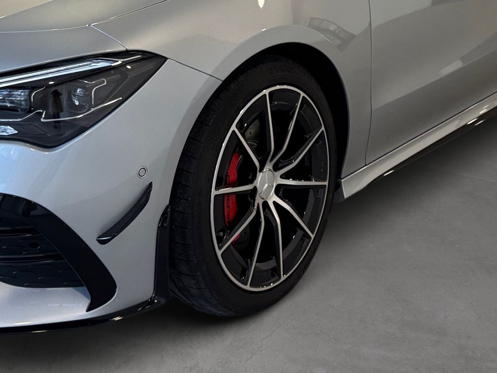 Mercedes-Benz CLA 35 AMG 2025