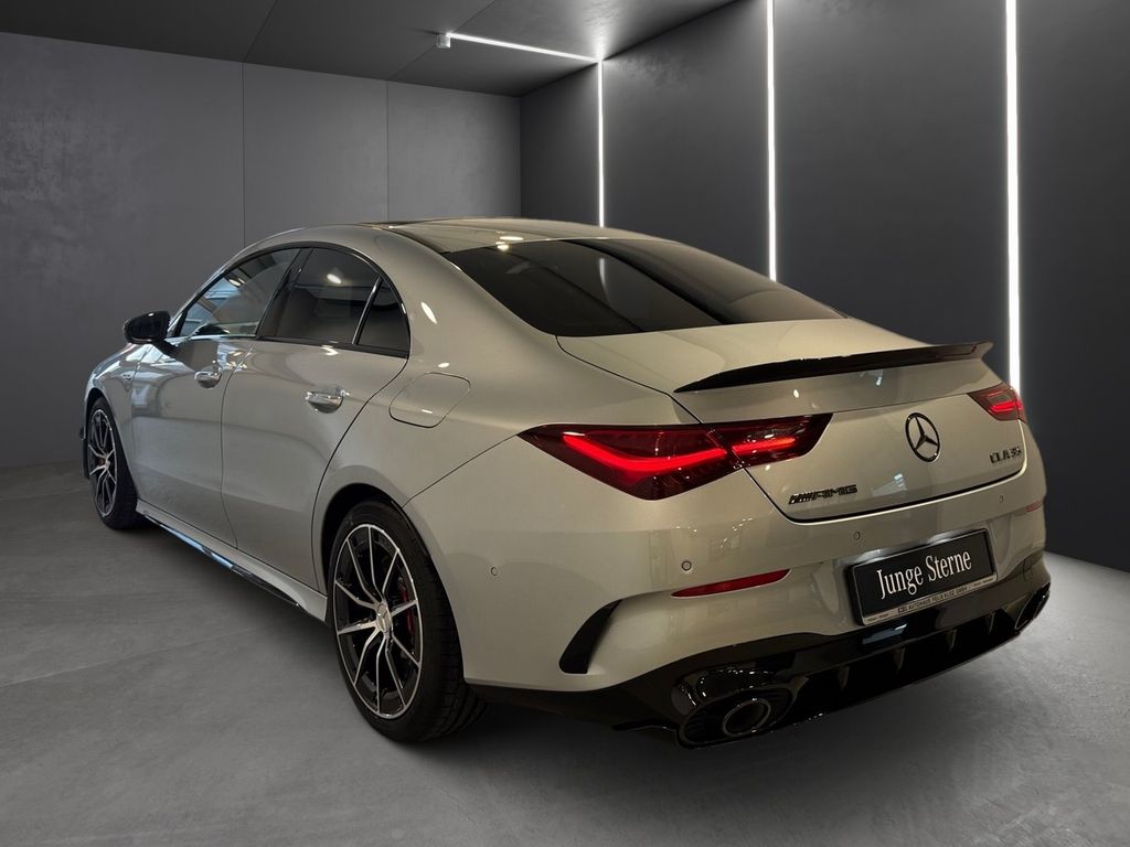 Mercedes-Benz CLA 35 AMG 2025