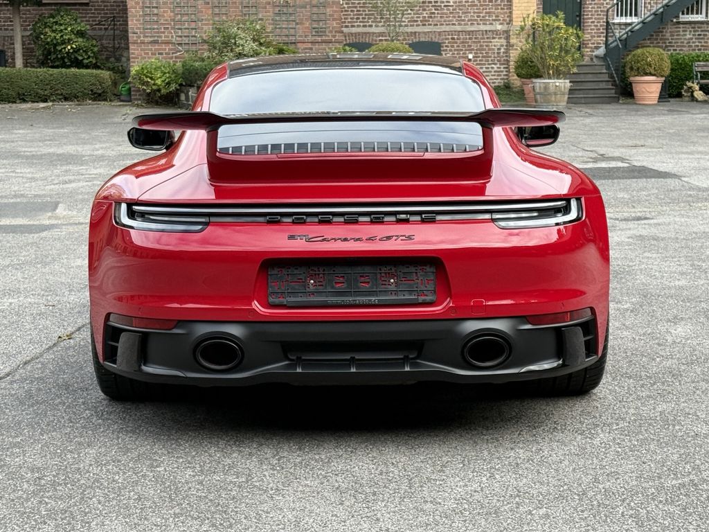 Porsche 992 2023
