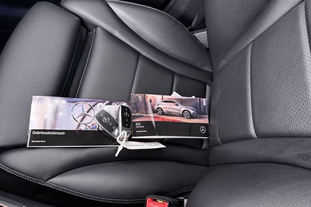 Mercedes-Benz EQC 2023