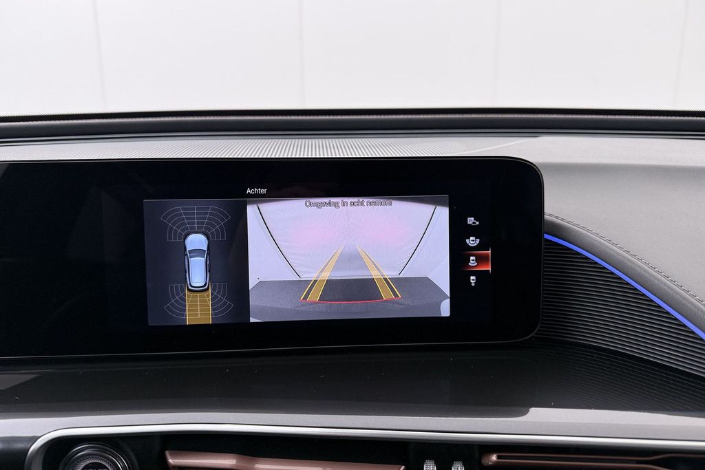 Mercedes-Benz EQC 2023