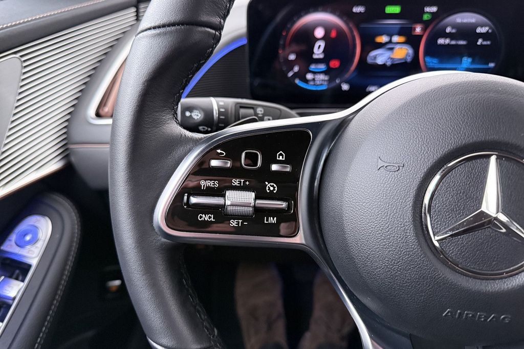 Mercedes-Benz EQC 2023