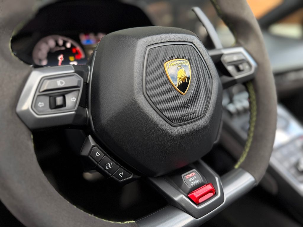 Lamborghini Huracán 2016