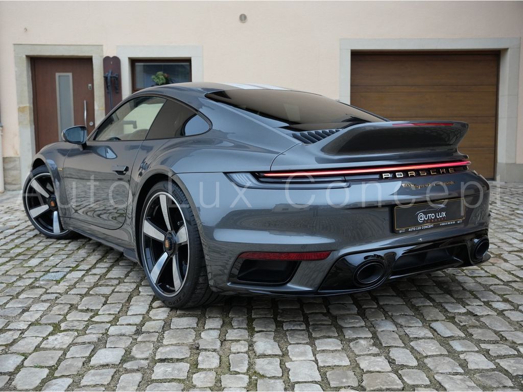 Porsche 992 2023