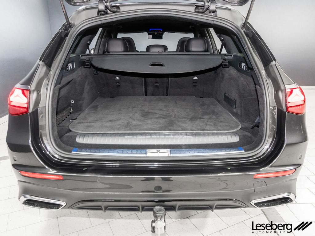 Mercedes-Benz E 300 2025