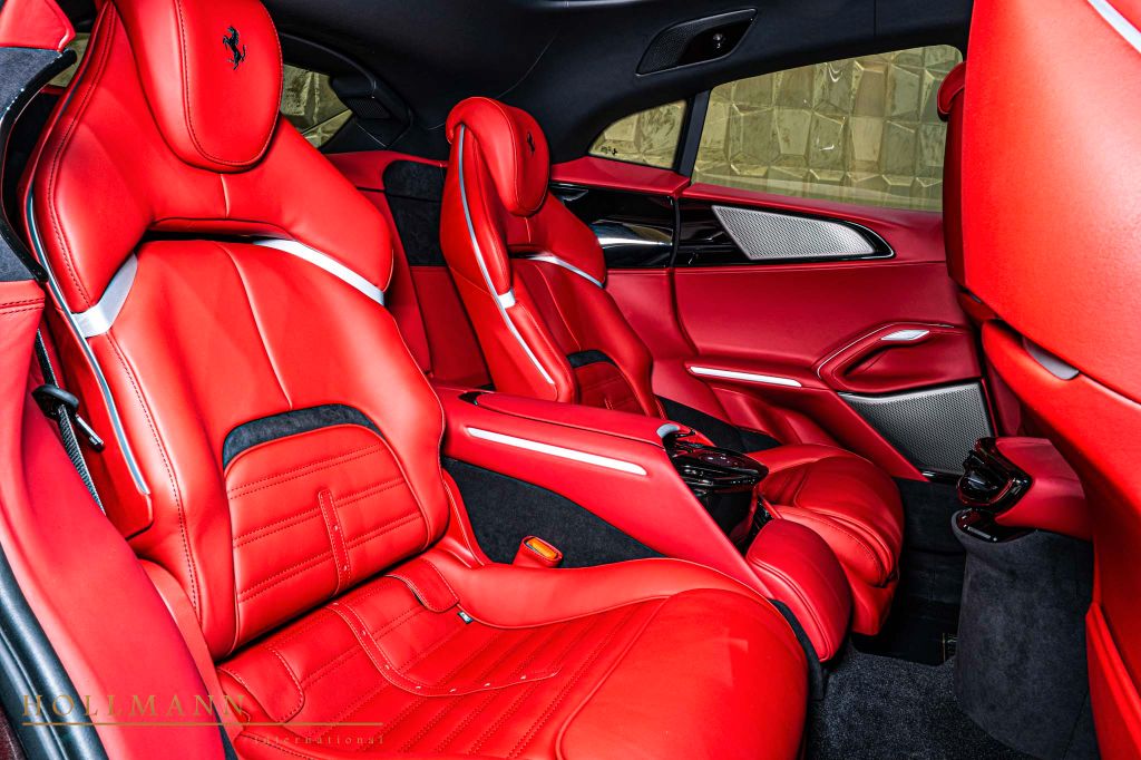Ferrari Purosangue