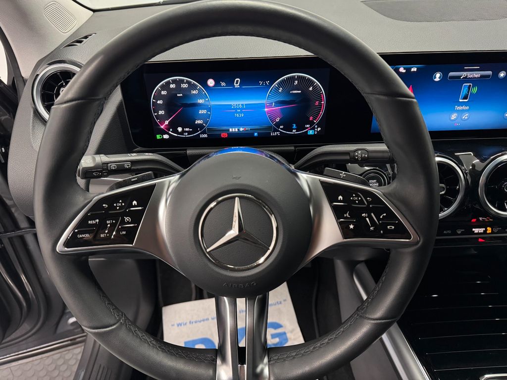 Mercedes-Benz GLA 220 2025