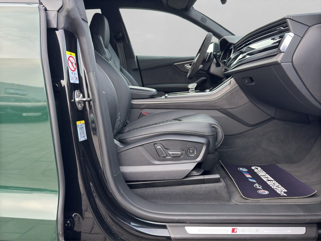 Audi RSQ8 2025