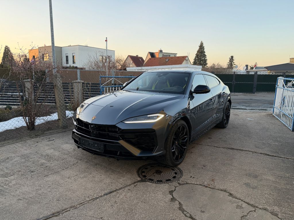 Lamborghini Urus 2026