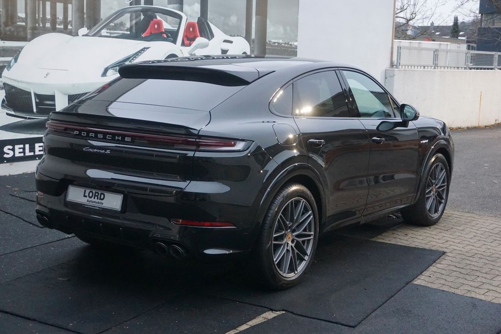 Porsche Cayenne 2024