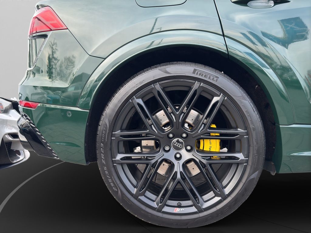 Audi RSQ8 2025