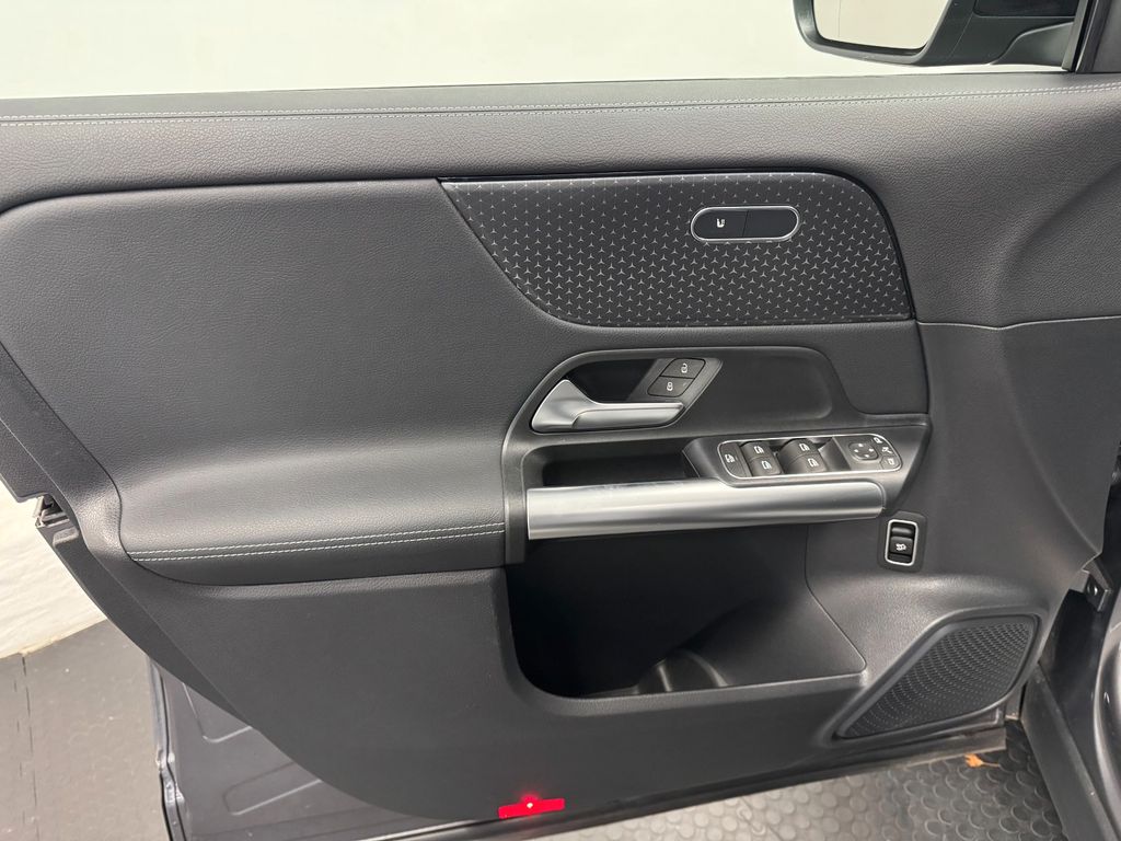 Mercedes-Benz GLA 220 2025