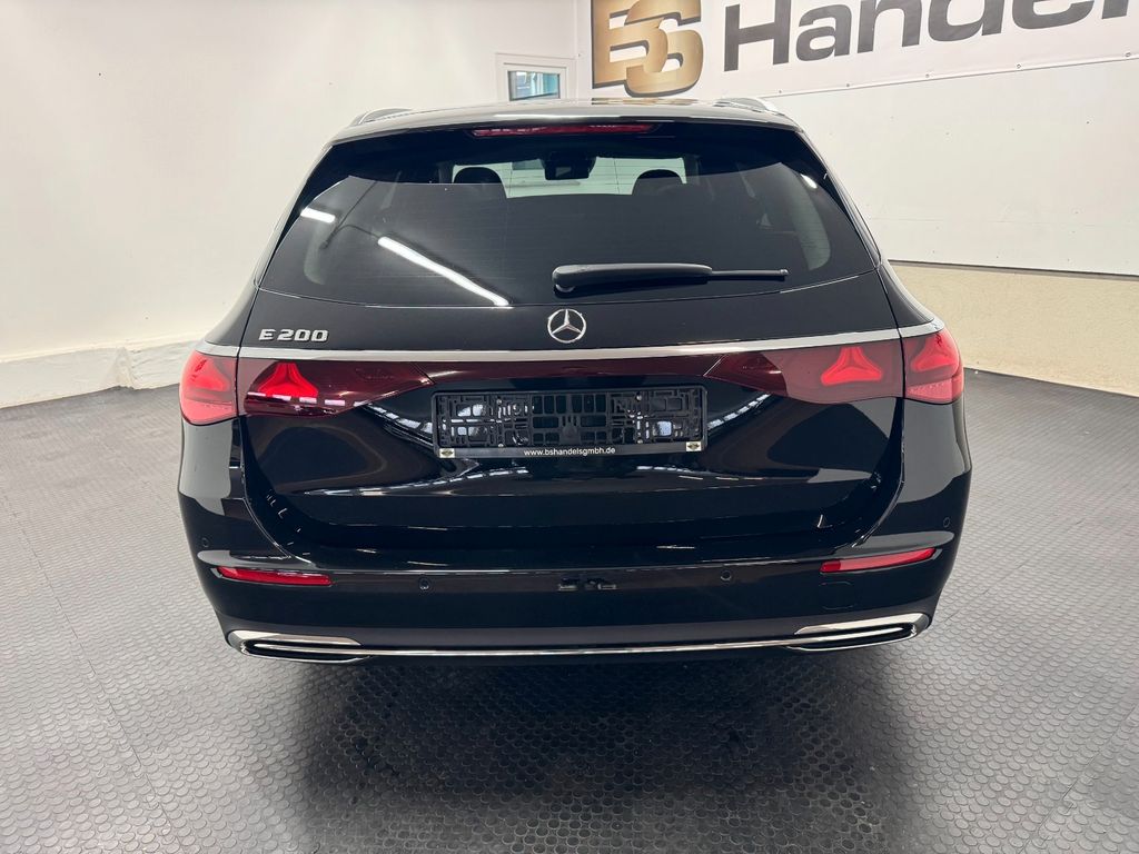Mercedes-Benz E 200 2025