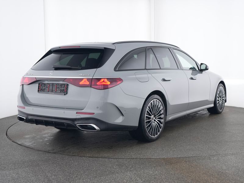 Mercedes-Benz E 300 2024