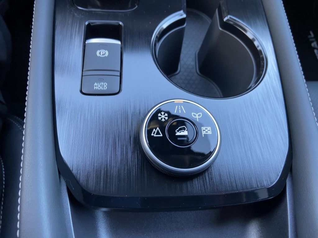 Nissan X-Trail 2025
