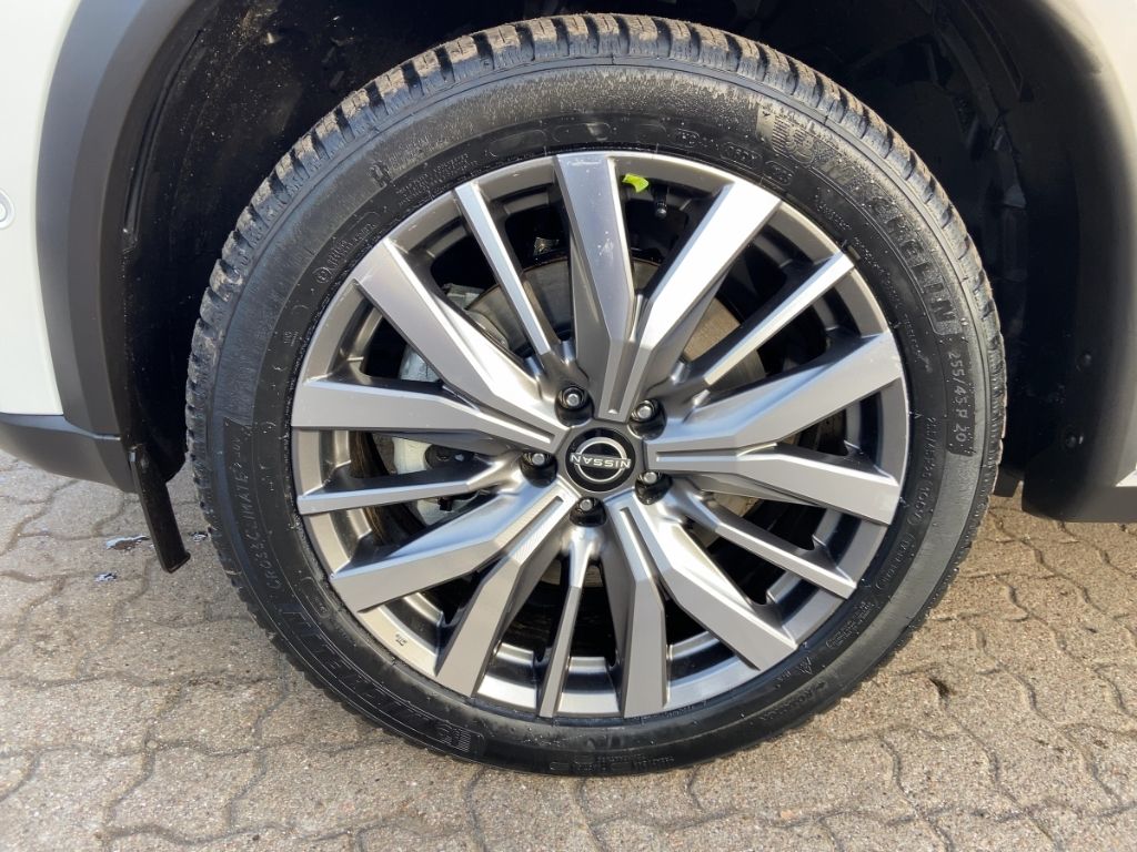 Nissan X-Trail 2025