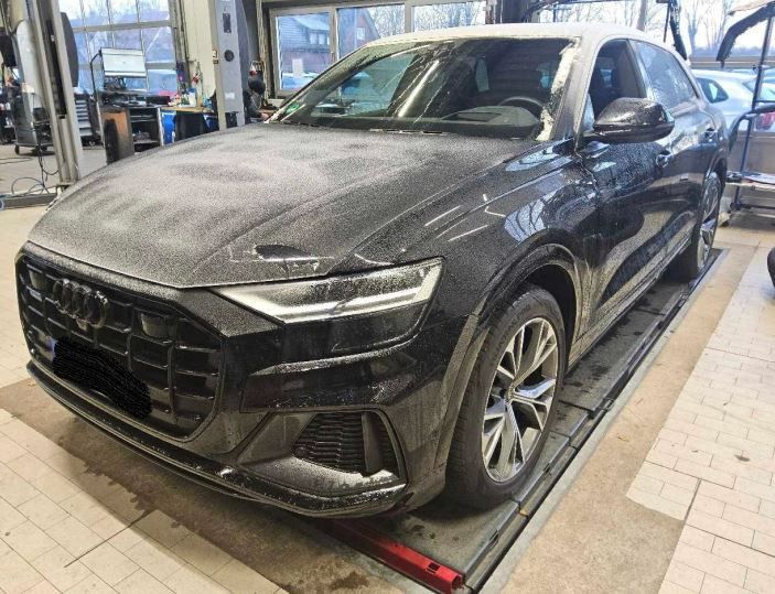 Audi Q8 2023