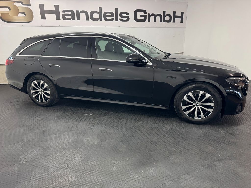 Mercedes-Benz E 200 2025