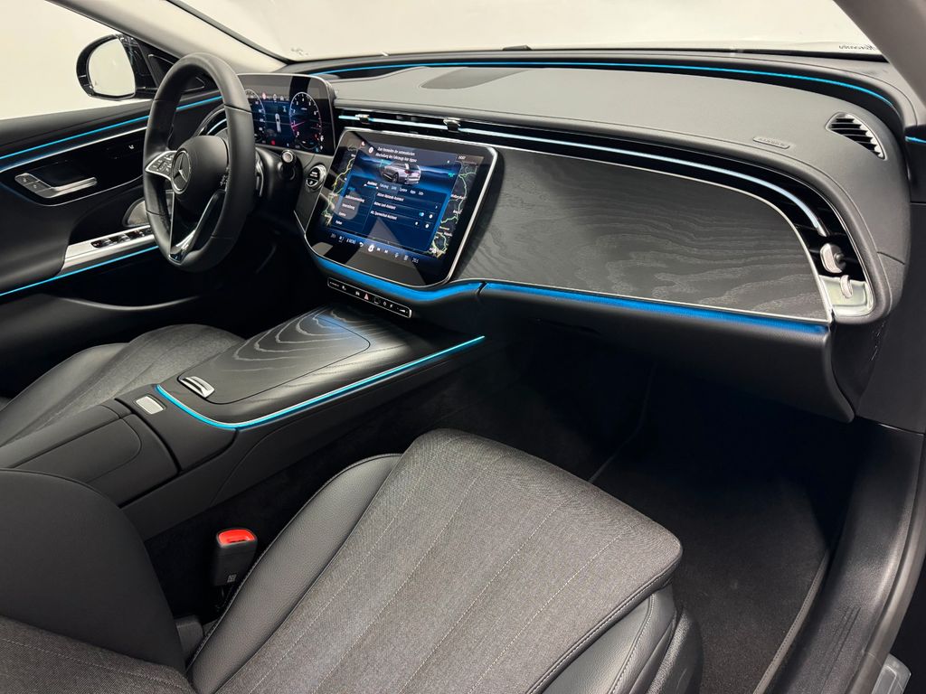Mercedes-Benz E 200 2025