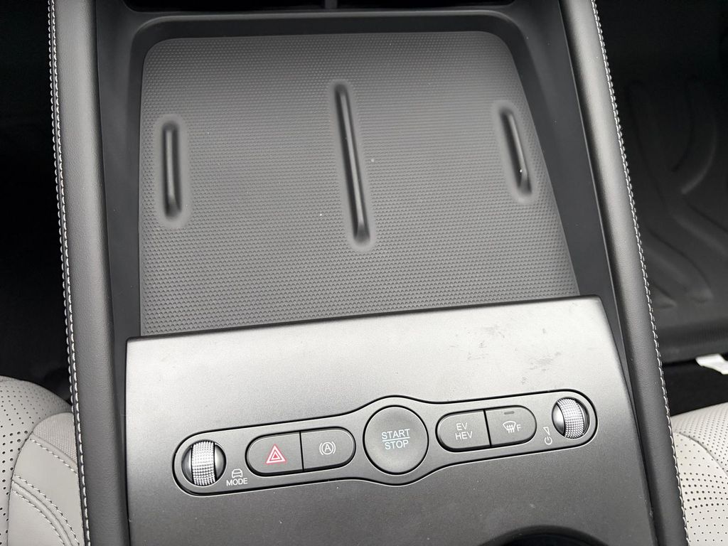 BYD SEAL 6 2025