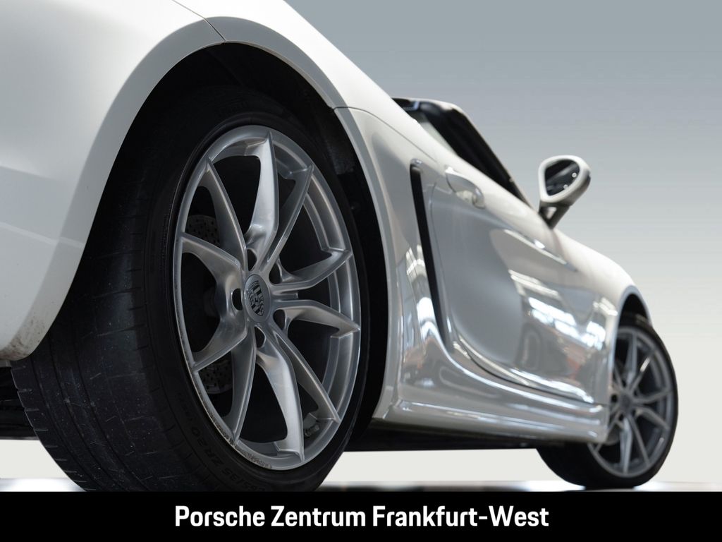 Porsche Boxster 2024