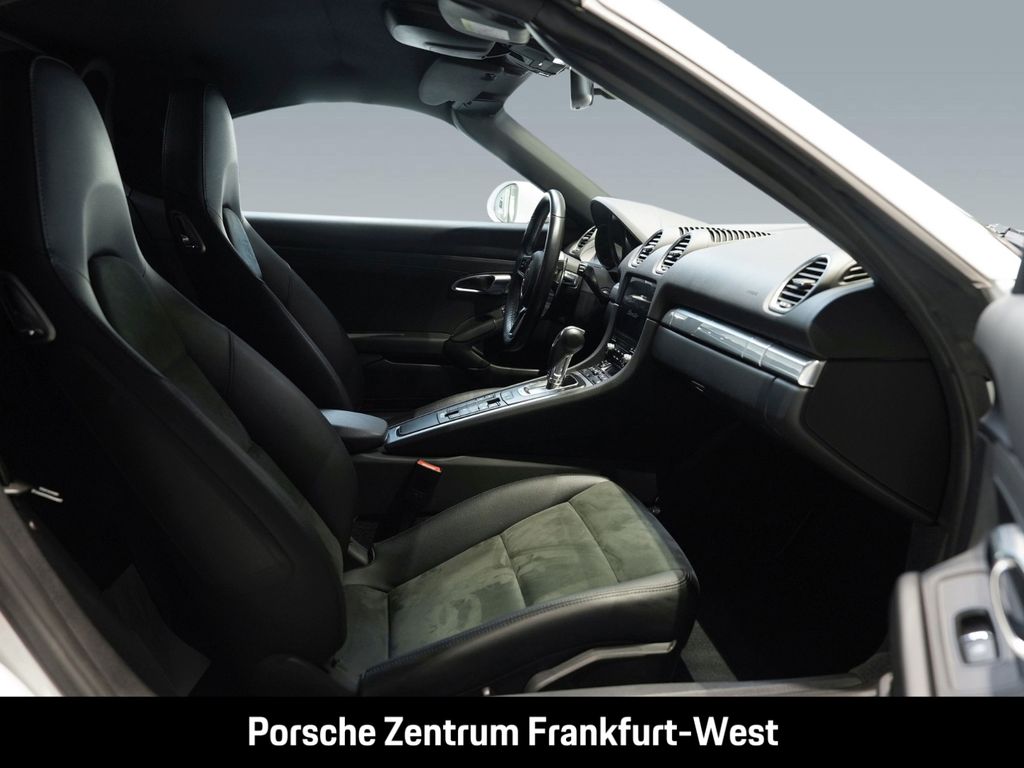 Porsche Boxster 2024