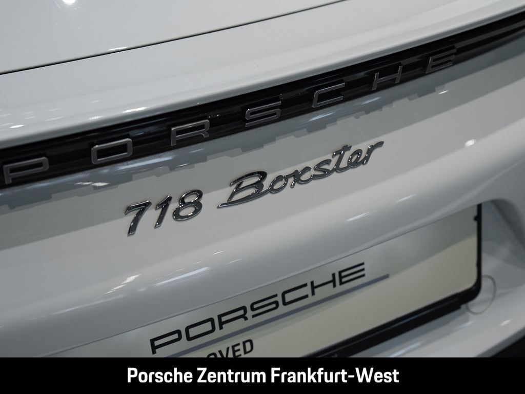 Porsche Boxster 2024