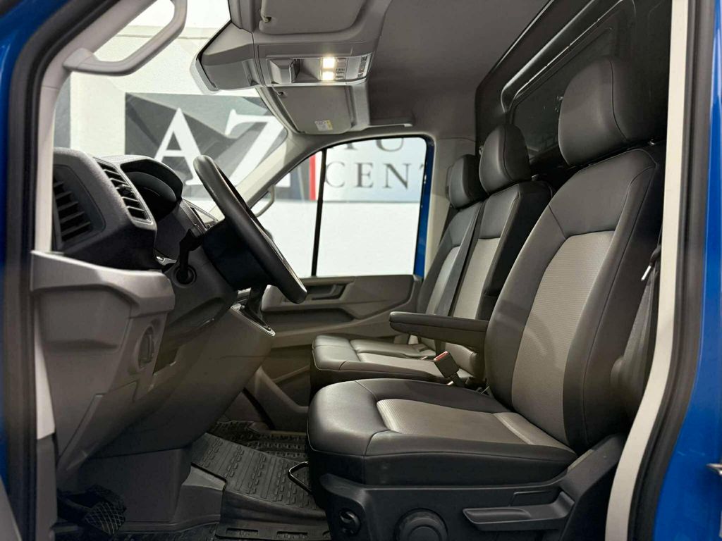 Volkswagen Crafter 2023