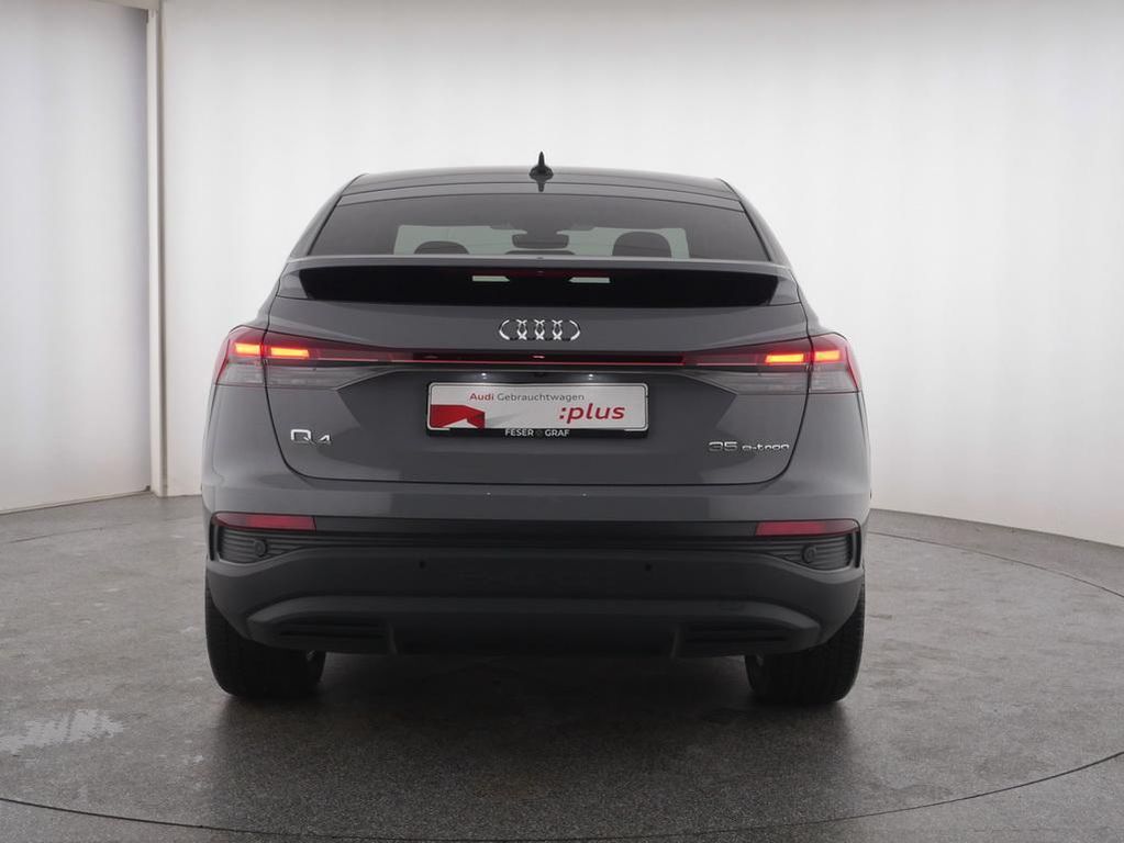 Audi Q4 2022