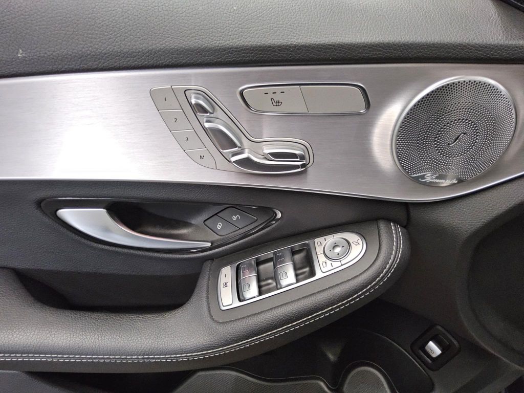 Mercedes-Benz C 300 2020