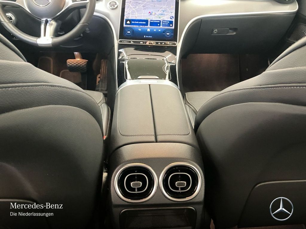 Mercedes-Benz C 200 2024