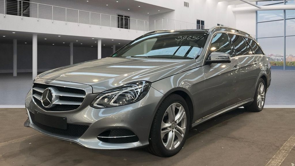 Mercedes-Benz E 200 2013