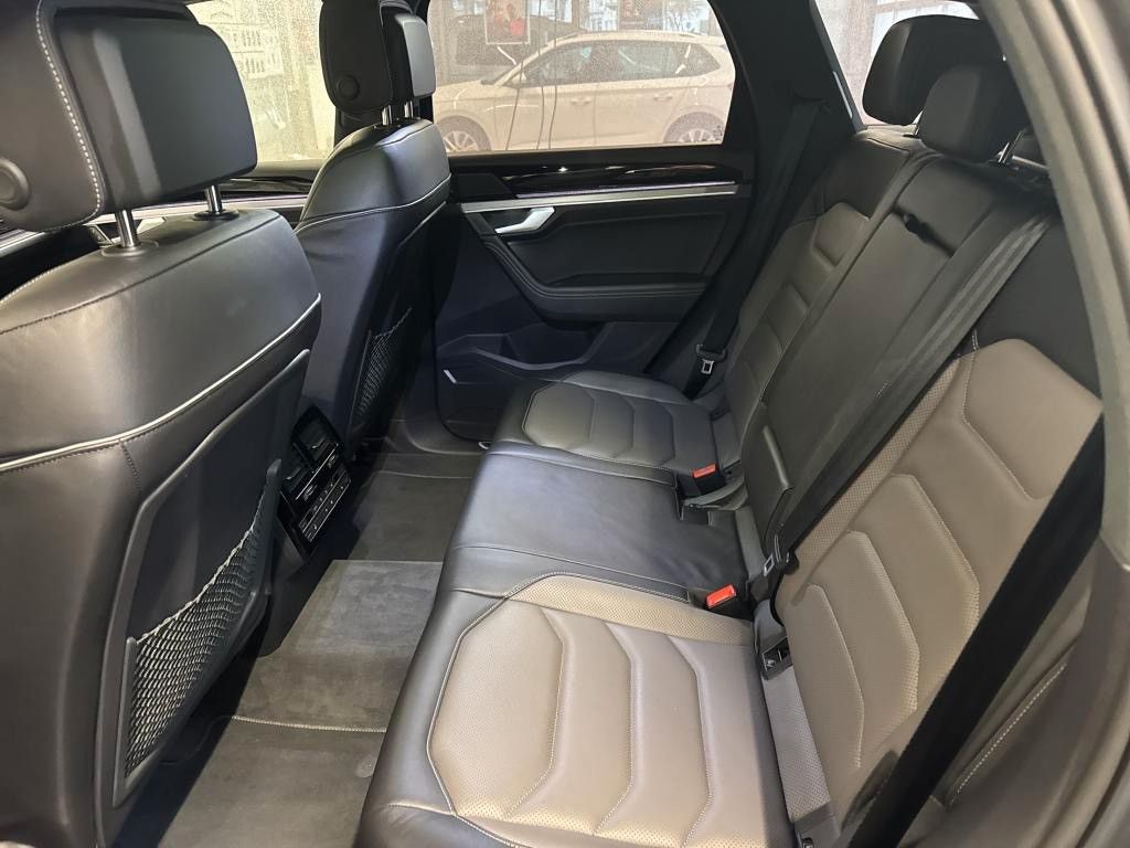 Volkswagen Touareg 2021