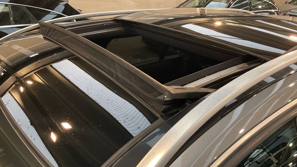 Mercedes-Benz E 200 2013