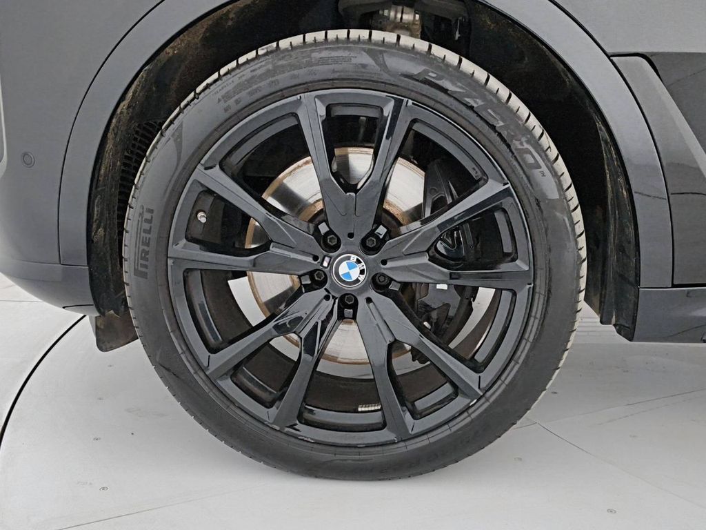 BMW X7 2024