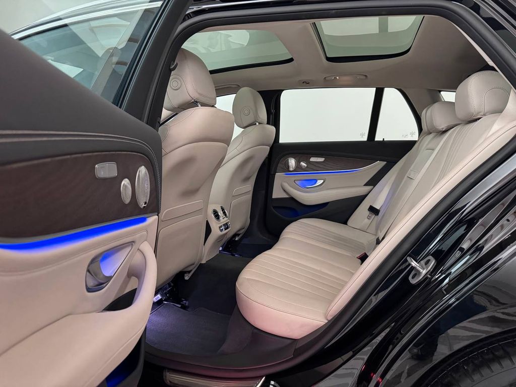 Mercedes-Benz E 220 2021