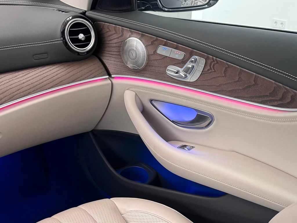 Mercedes-Benz E 220 2021