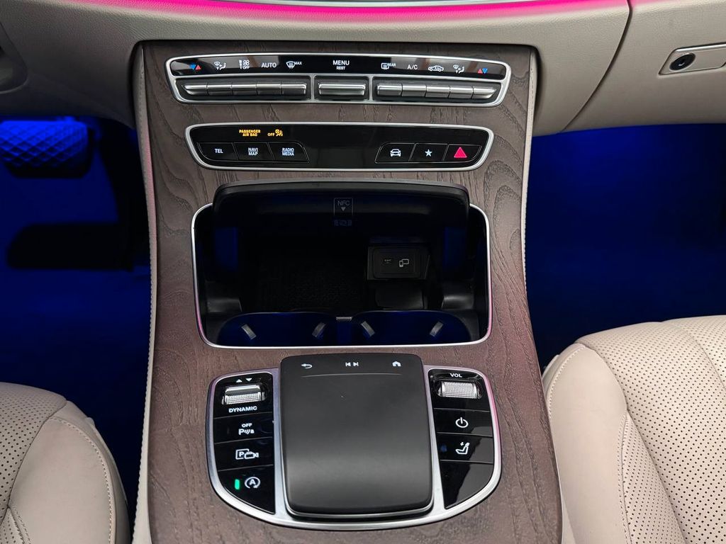 Mercedes-Benz E 220 2021