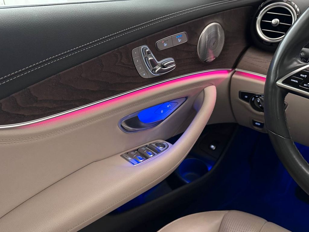 Mercedes-Benz E 220 2021