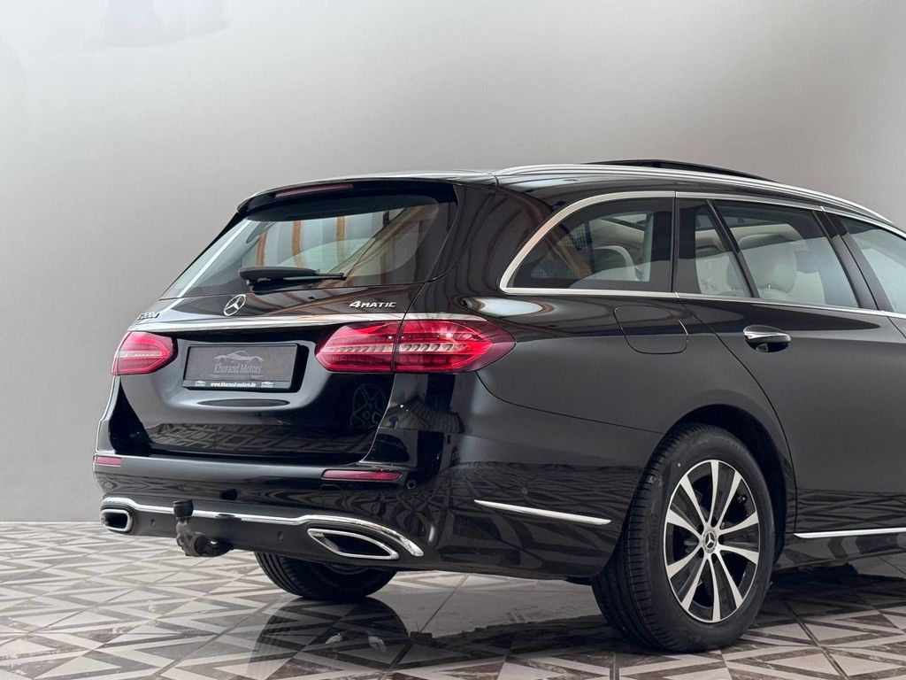 Mercedes-Benz E 220 2021