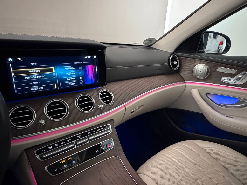 Mercedes-Benz E 220 2021