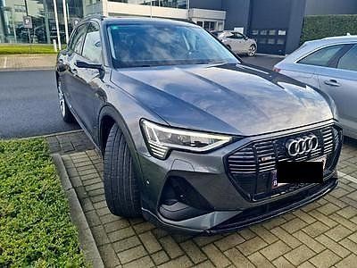 Audi e-tron 2023