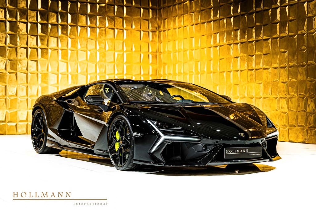 Lamborghini Revuelto