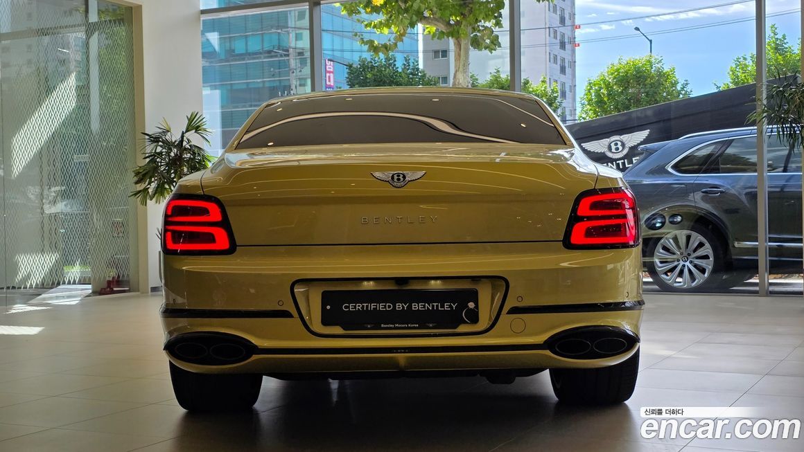 Bentley Flying Spur 2024