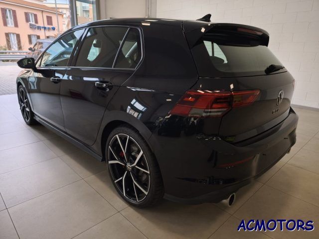 Volkswagen Golf 2024