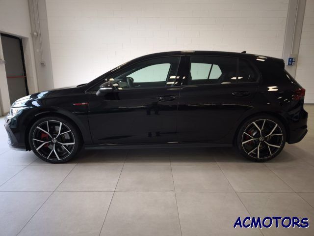 Volkswagen Golf 2024