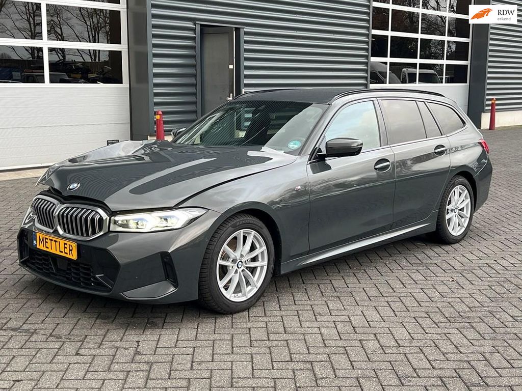 BMW 320 2025