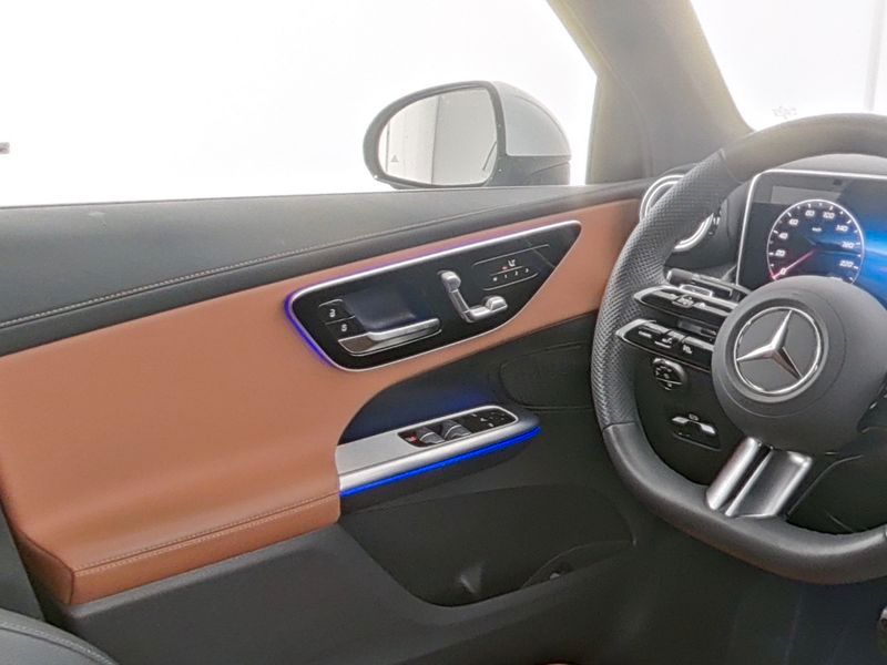 Mercedes-Benz GLC 300 2025